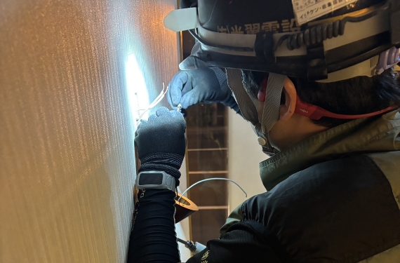 状況を確認しながら作業を進める